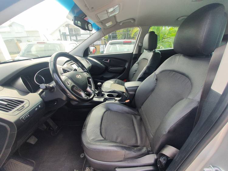 voiture occasion TOYOTA RAV4 à la Réunion disponible sur noutlauto.re