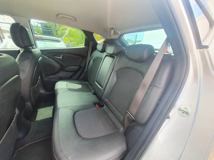 voiture occasion TOYOTA RAV4 à la Réunion disponible sur noutlauto.re