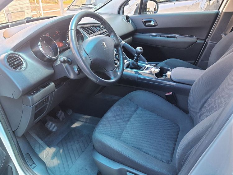 voiture occasion PEUGEOT 3008 à la Réunion disponible sur noutlauto.re