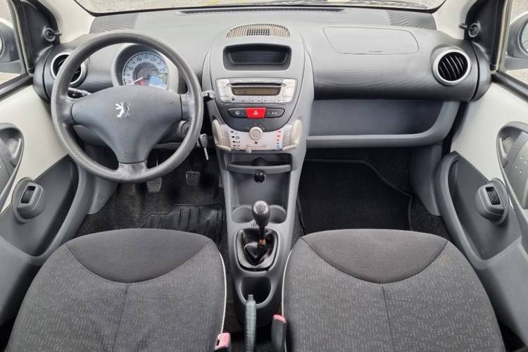 voiture occasion PEUGEOT 107 à la Réunion disponible sur noutlauto.re