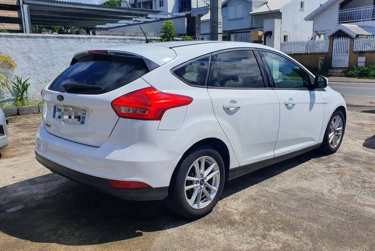voiture occasion FORD FOCUS à la Réunion disponible sur noutlauto.re