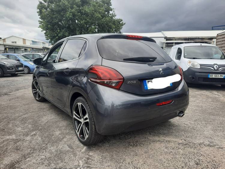 voiture occasion PEUGEOT 208 à la Réunion disponible sur noutlauto.re