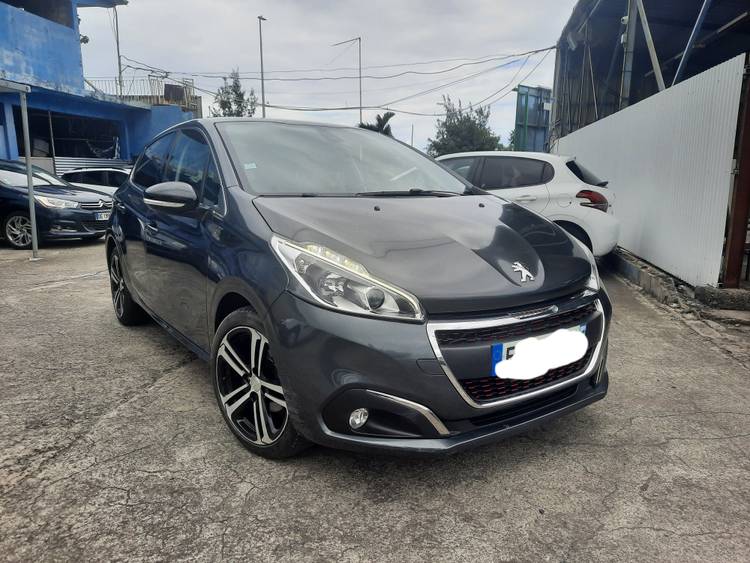 voiture occasion PEUGEOT 208 à la Réunion disponible sur noutlauto.re