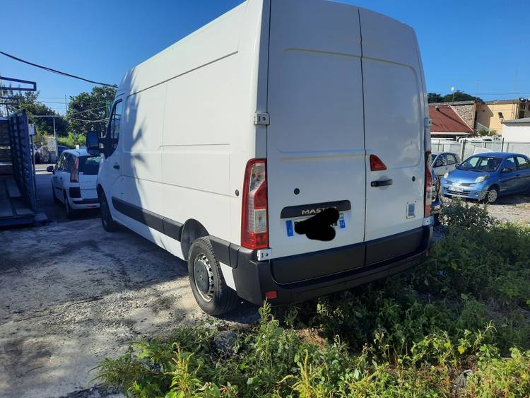 voiture occasion RENAULT MASTER à la Réunion disponible sur noutlauto.re