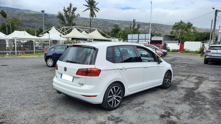 voiture occasion VOLKSWAGEN GOLF SPORTSVAN à la Réunion disponible sur noutlauto.re