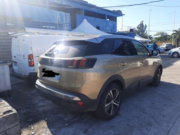 voiture occasion PEUGEOT 3008 à la Réunion disponible sur noutlauto.re