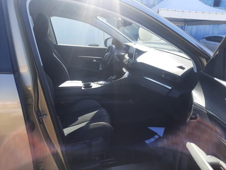 voiture occasion PEUGEOT 3008 à la Réunion disponible sur noutlauto.re