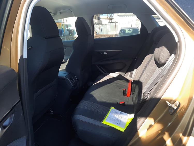 voiture occasion PEUGEOT 3008 à la Réunion disponible sur noutlauto.re