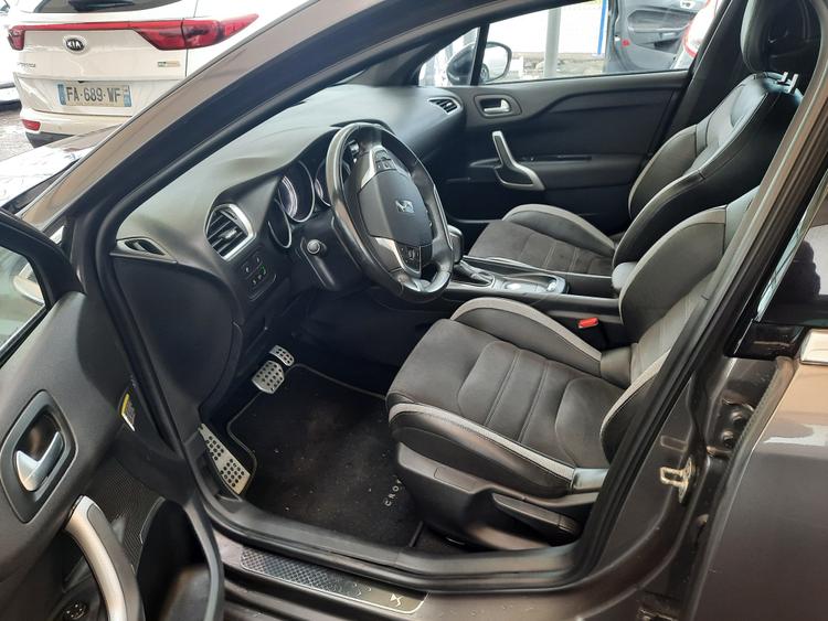 voiture occasion DS DS4 à la Réunion disponible sur noutlauto.re
