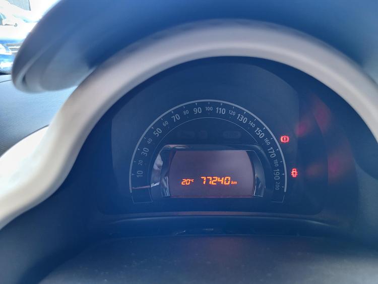 voiture occasion RENAULT TWINGO à la Réunion disponible sur noutlauto.re