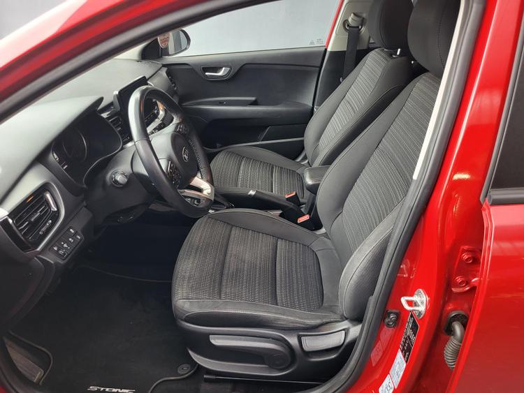 voiture occasion KIA STONIC à la Réunion disponible sur noutlauto.re