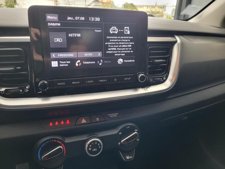 voiture occasion KIA STONIC à la Réunion disponible sur noutlauto.re