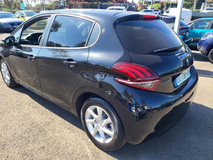 voiture occasion PEUGEOT 208 à la Réunion disponible sur noutlauto.re