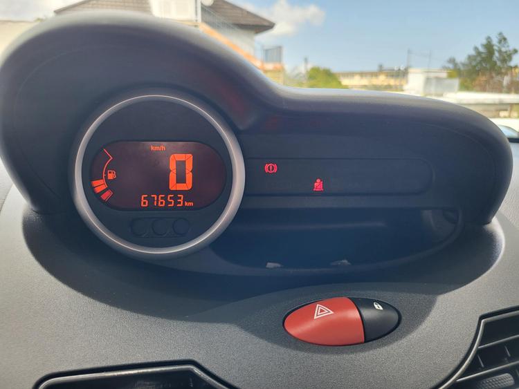 voiture occasion RENAULT TWINGO à la Réunion disponible sur noutlauto.re