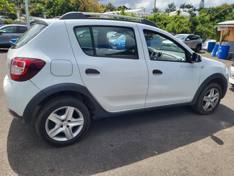 voiture occasion DACIA SANDERO à la Réunion disponible sur noutlauto.re