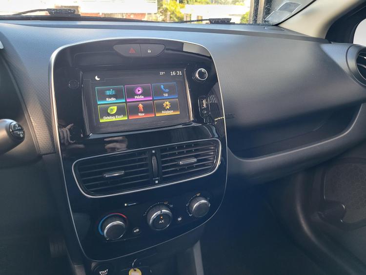 voiture occasion RENAULT CLIO à la Réunion disponible sur noutlauto.re