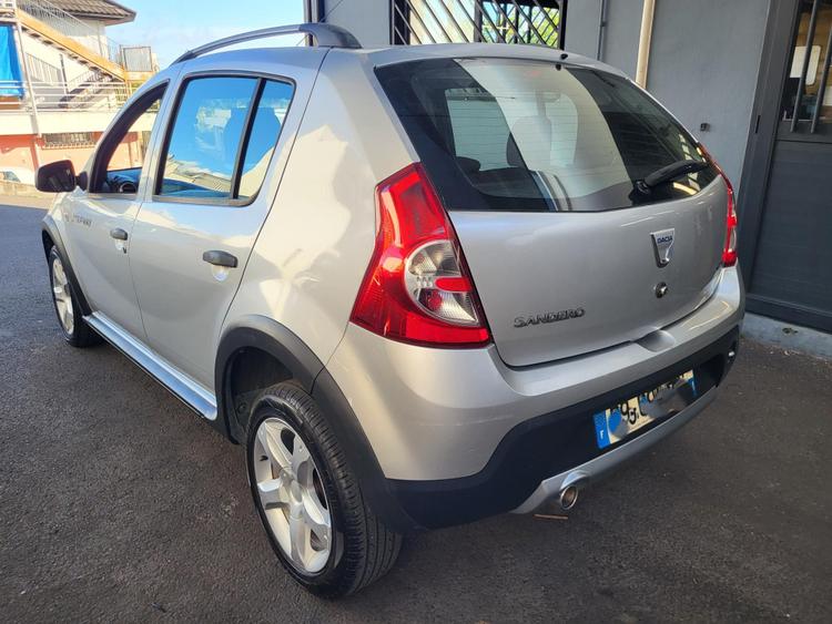 voiture occasion DACIA SANDERO à la Réunion disponible sur noutlauto.re