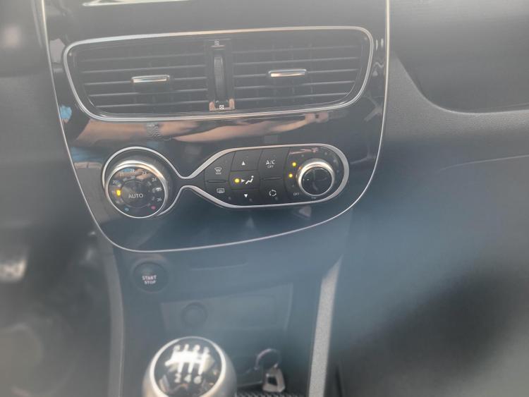 voiture occasion RENAULT CLIO à la Réunion disponible sur noutlauto.re