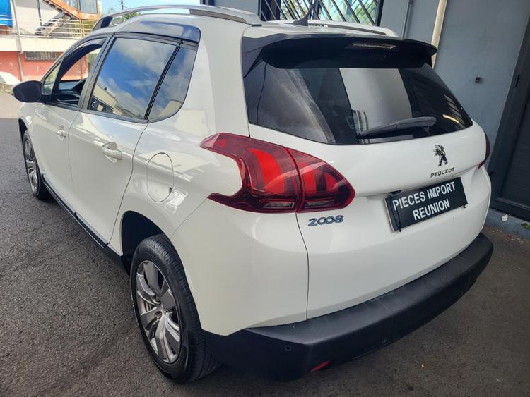 voiture occasion PEUGEOT 2008 à la Réunion disponible sur noutlauto.re