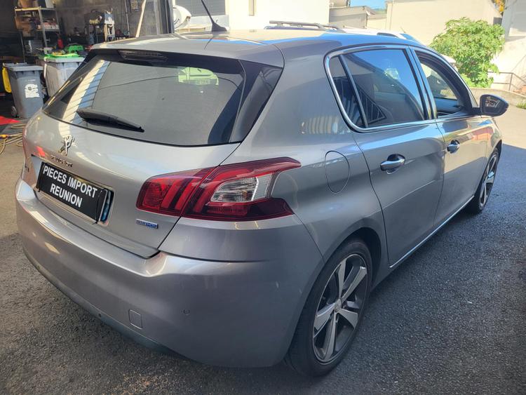 voiture occasion PEUGEOT 308 à la Réunion disponible sur noutlauto.re
