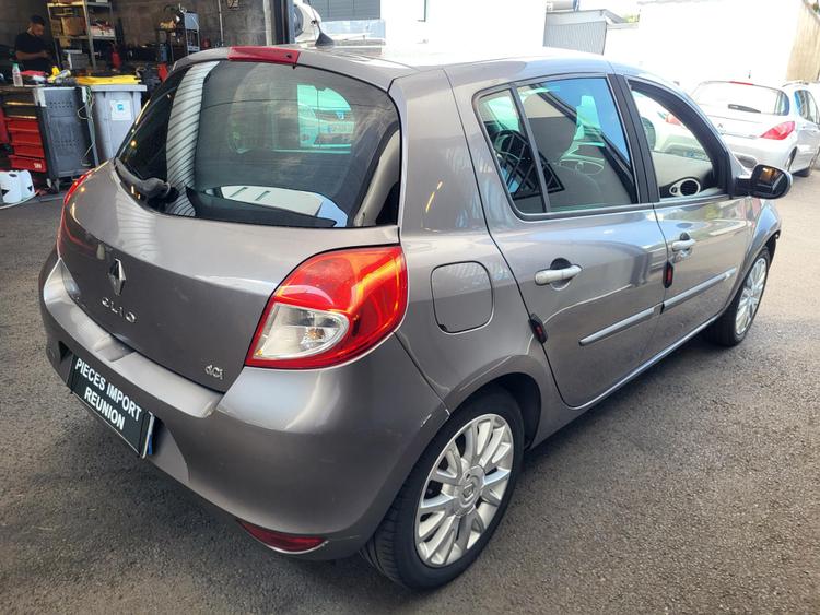 voiture occasion RENAULT CLIO à la Réunion disponible sur noutlauto.re