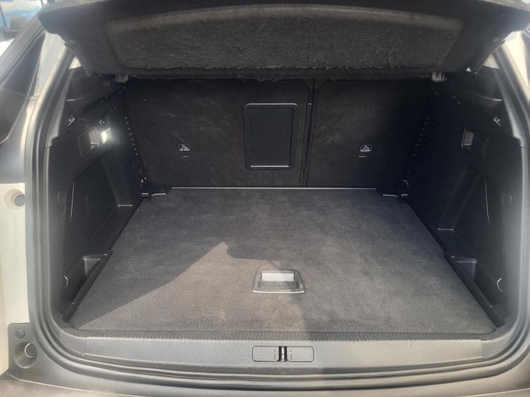 voiture occasion PEUGEOT 3008 à la Réunion disponible sur noutlauto.re