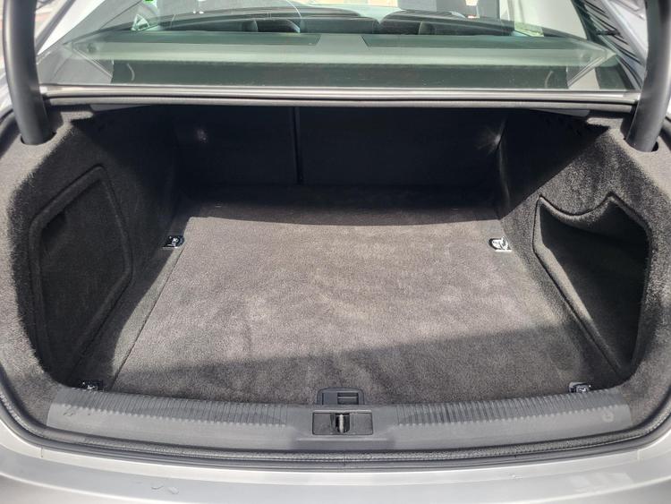 voiture occasion AUDI A4 à la Réunion disponible sur noutlauto.re