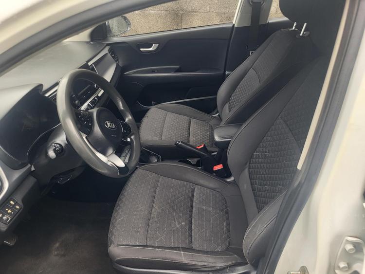 voiture occasion KIA RIO à la Réunion disponible sur noutlauto.re
