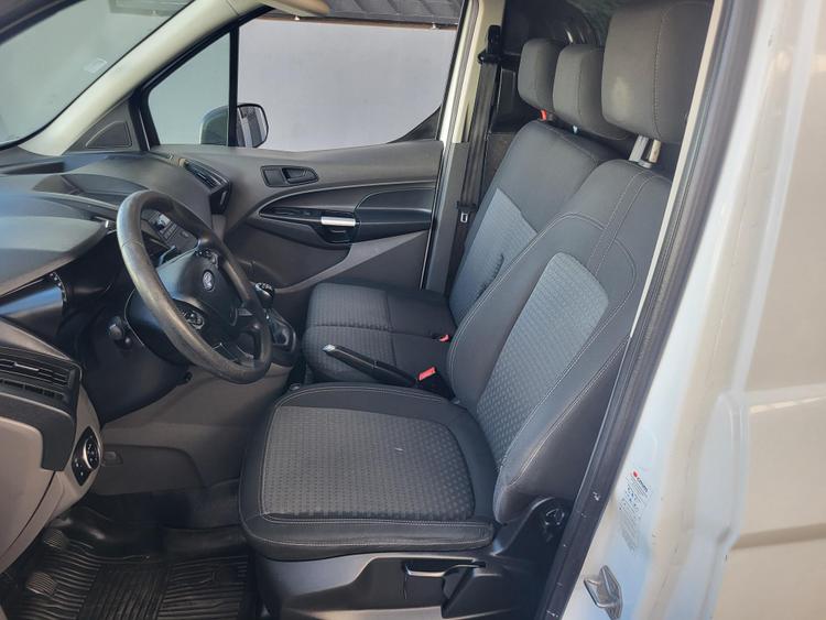 voiture occasion FORD TRANSIT CONNECT à la Réunion disponible sur noutlauto.re