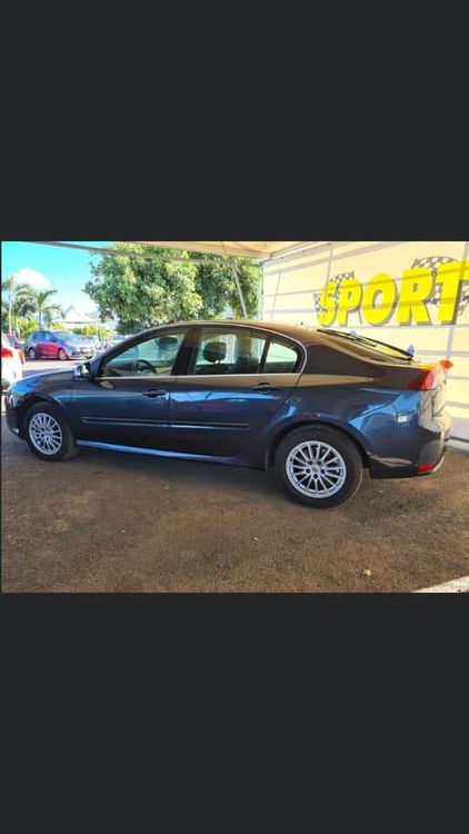 voiture occasion RENAULT LAGUNA à la Réunion disponible sur noutlauto.re