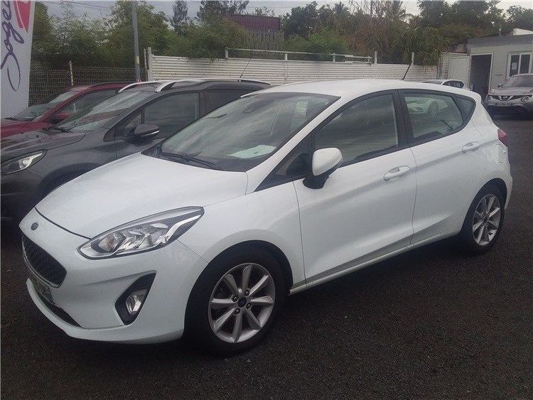 voiture occasion FORD FIESTA à la Réunion disponible sur noutlauto.re
