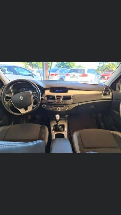 voiture occasion RENAULT LAGUNA à la Réunion disponible sur noutlauto.re