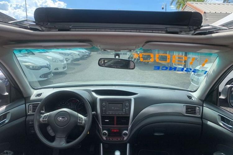 voiture occasion MERCEDES CLASSE GLA à la Réunion disponible sur noutlauto.re