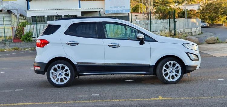 voiture occasion FORD ECOSPORT à la Réunion disponible sur noutlauto.re