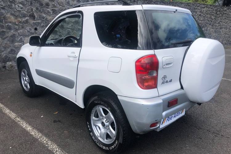 voiture occasion TOYOTA RAV4 à la Réunion disponible sur noutlauto.re