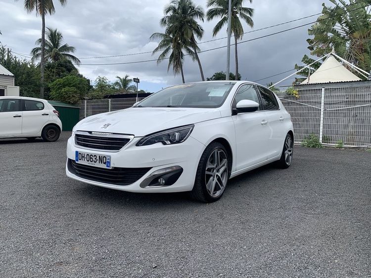 voiture occasion PEUGEOT 308 à la Réunion disponible sur noutlauto.re