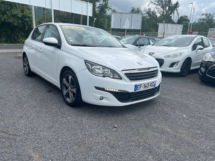 voiture occasion PEUGEOT 308 à la Réunion disponible sur noutlauto.re