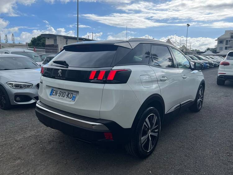 voiture occasion PEUGEOT 3008 à la Réunion disponible sur noutlauto.re