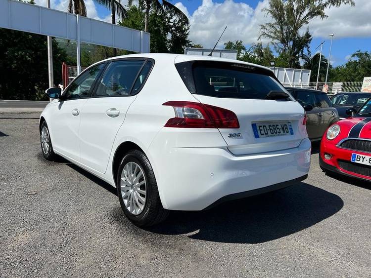 voiture occasion PEUGEOT 308 à la Réunion disponible sur noutlauto.re
