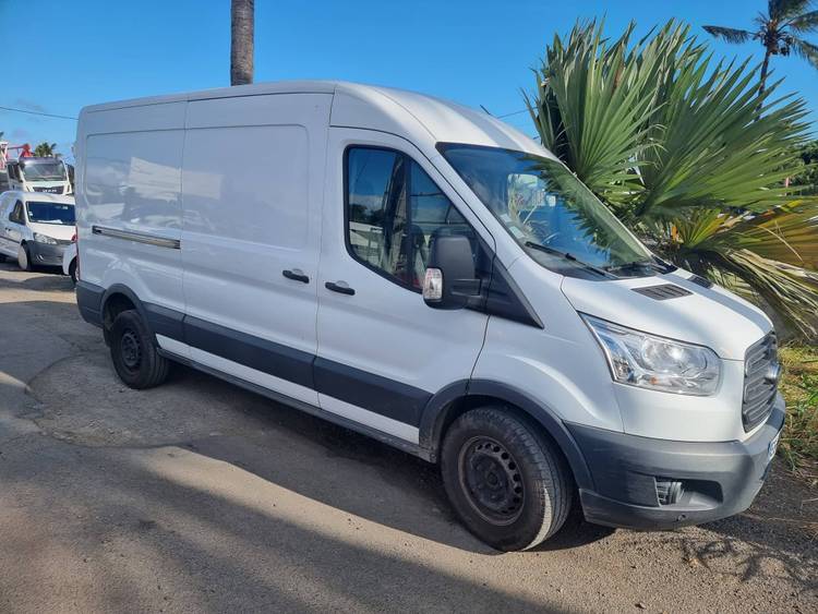 voiture occasion FORD TRANSIT à la Réunion disponible sur noutlauto.re