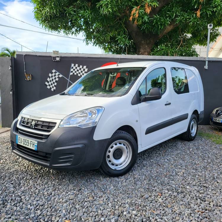 voiture occasion PEUGEOT PARTNER à la Réunion disponible sur noutlauto.re