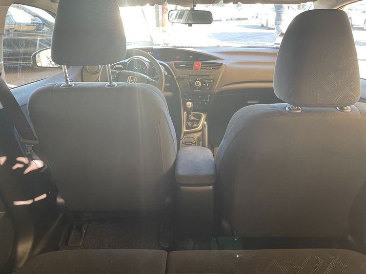 voiture occasion HONDA CIVIC à la Réunion disponible sur noutlauto.re