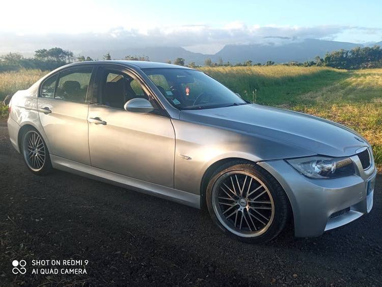 voiture occasion BMW SERIE 3 à la Réunion disponible sur noutlauto.re