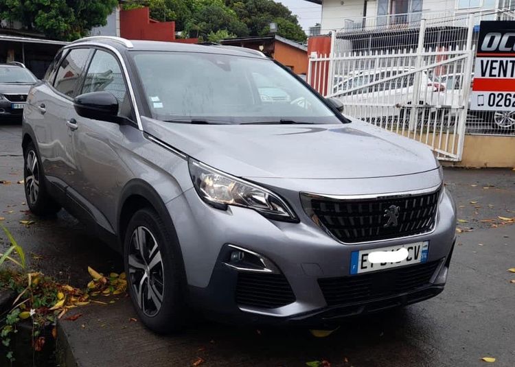 voiture occasion PEUGEOT 3008 à la Réunion disponible sur noutlauto.re
