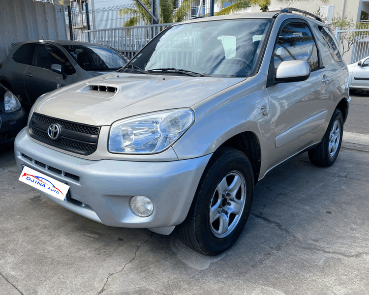 voiture occasion TOYOTA RAV4 à la Réunion disponible sur noutlauto.re
