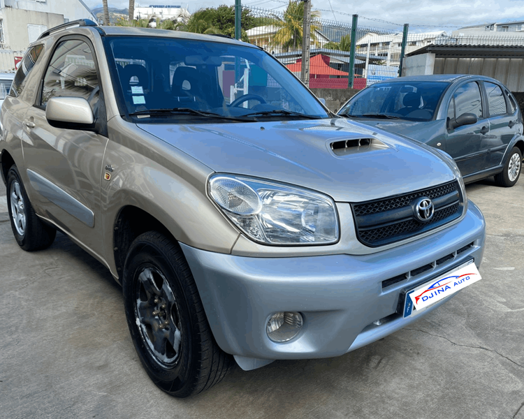 voiture occasion TOYOTA RAV4 à la Réunion disponible sur noutlauto.re
