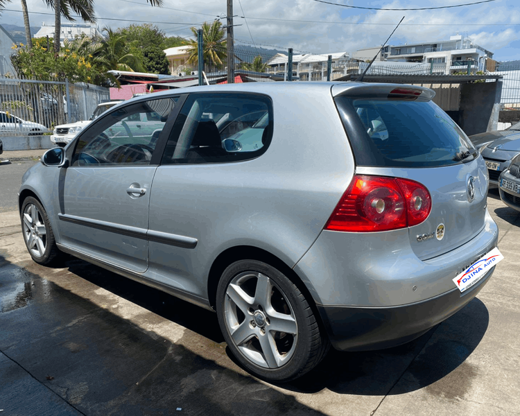 voiture occasion VOLKSWAGEN GOLF à la Réunion disponible sur noutlauto.re