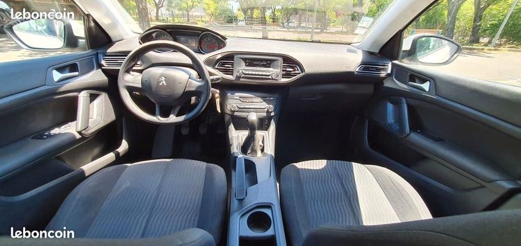 voiture occasion PEUGEOT 308 à la Réunion disponible sur noutlauto.re