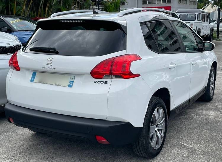 voiture occasion PEUGEOT 2008 à la Réunion disponible sur noutlauto.re