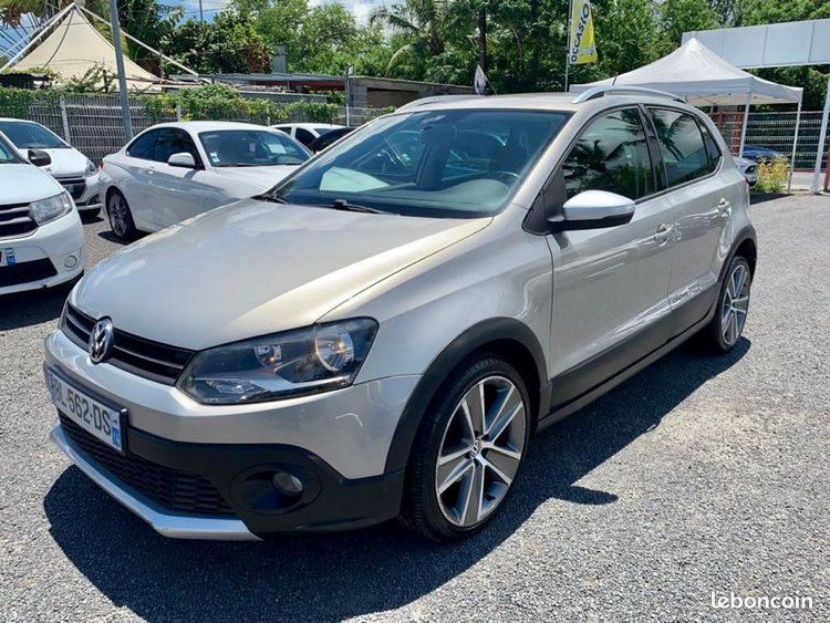 voiture occasion VOLKSWAGEN POLO à la Réunion disponible sur noutlauto.re